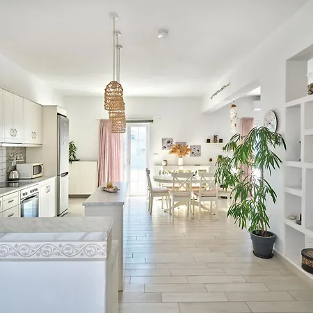 Feriehus La Belle Casa De Parikia Páros